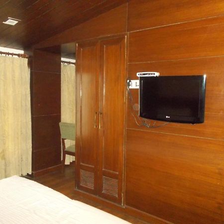 อิมพีเรียล สแควร์ Hotel มัสซูรี ภายนอก รูปภาพ